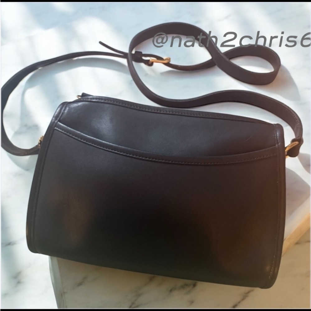 COACH Vintage Austin Black leather Crossbody bag. EUC Rare. 90’s - Picture 2 of 15